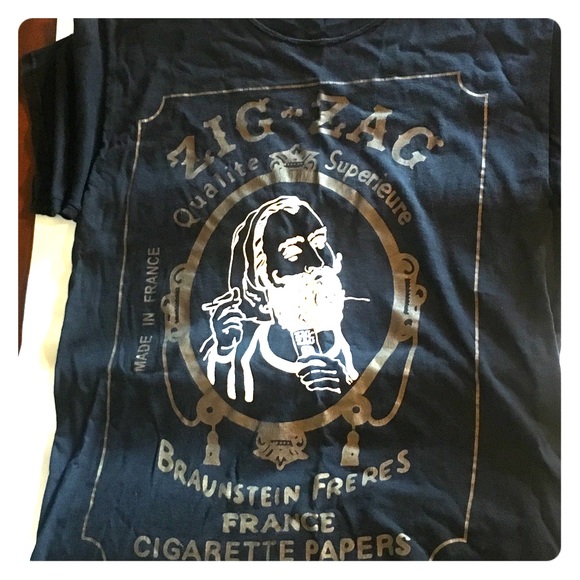 💨 Zigzag graphic tee - Picture 1 of 5